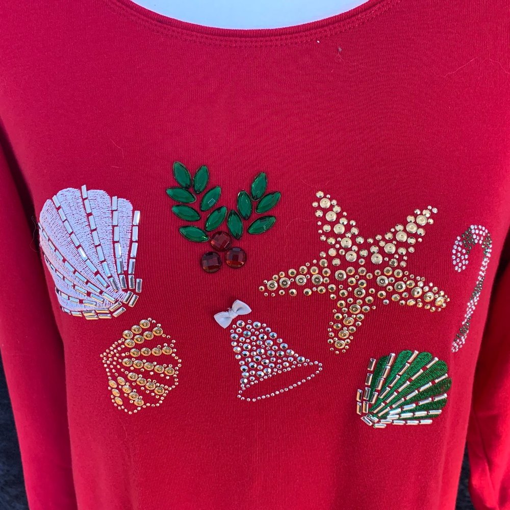 New Rhinestone Holiday Shells Graphic Top - Picture 2 of 4